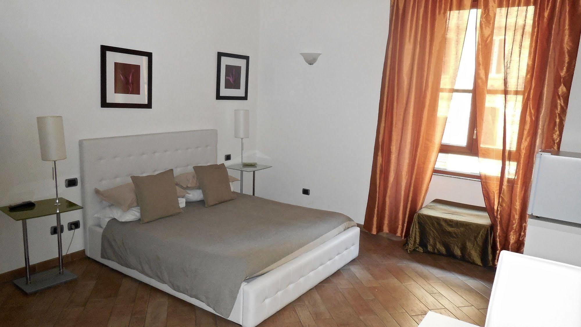 Tridente Rooms Рим Экстерьер фото